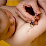 Nghiêm cấm việc tự ý tiêm chủng vắc xin tại nhà