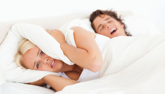 5 cách tự nhiên chữa ngủ ngáy hiệu quả