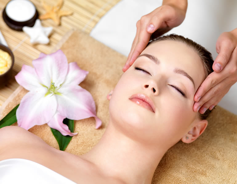 Massage bấm huyệt trị liệu an toàn hiệu quả 3
