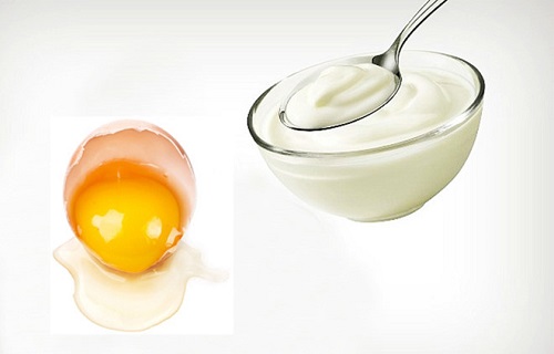 Hướng dẫn cách tạo mặt nạ đắp mặt với trứng và sữa chua