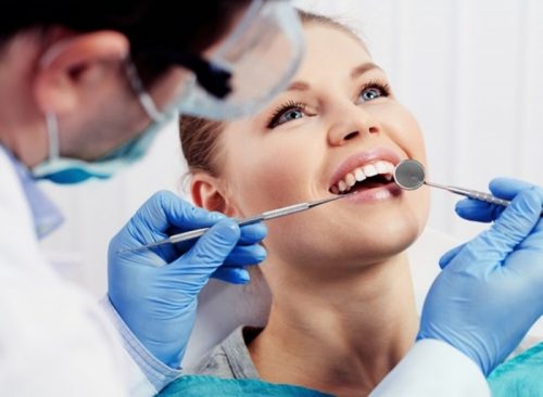 Bọc răng sứ thẩm mỹ - Giải pháp cho hàm răng kém duyên 3