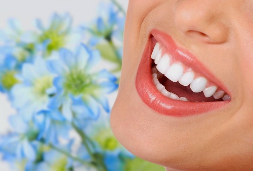 Tẩy trắng răng có ảnh hưởng gì không? Cần lưu ý điều gì 1