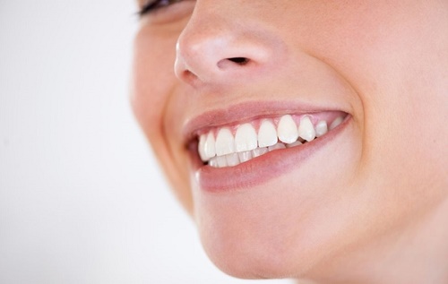 4 dấu hiệu viêm chân răng cho bạn được biết 1