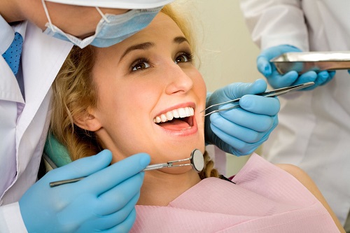 Cắt lợi trùm răng khôn có đau không? Cần lưu ý gì khi thực hiện? 4